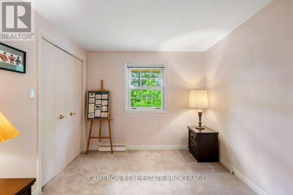 1515 GRANT AVENUE - 16