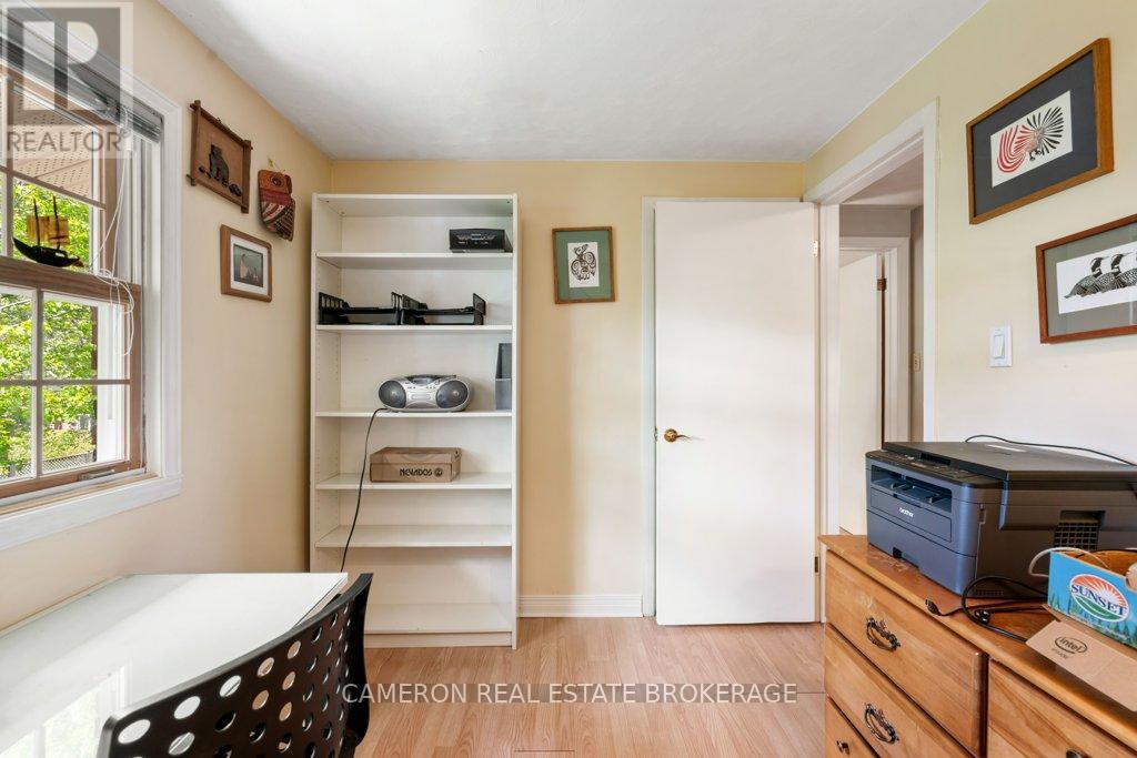 1515 GRANT AVENUE - 18