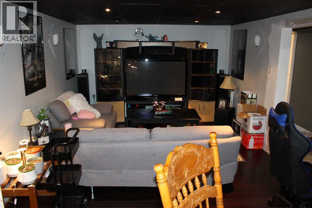 2811 13 Avenue S - 18
