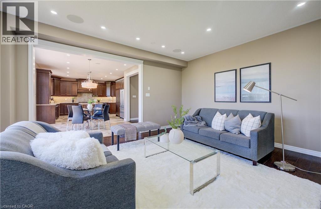 264 EVENS POND Crescent - 24