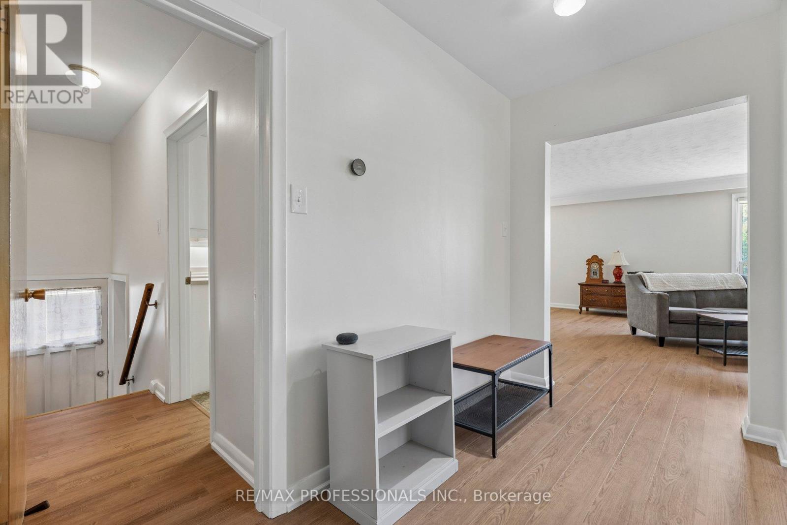 151 PERRY CRESCENT - 29