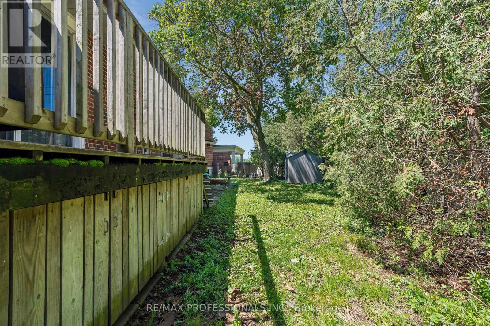 151 PERRY CRESCENT - 50