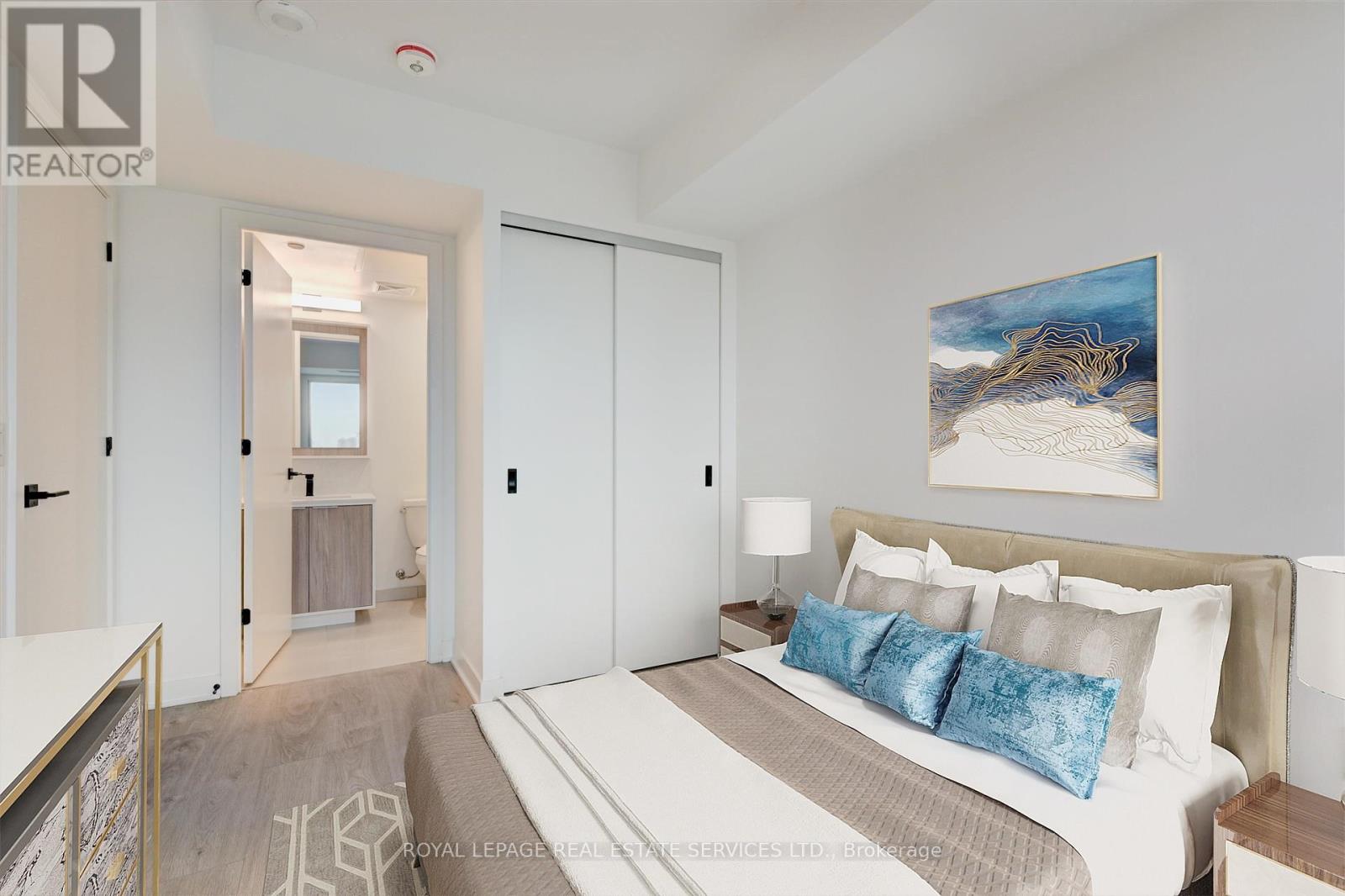 ##523 36 ZORRA STREET - 7