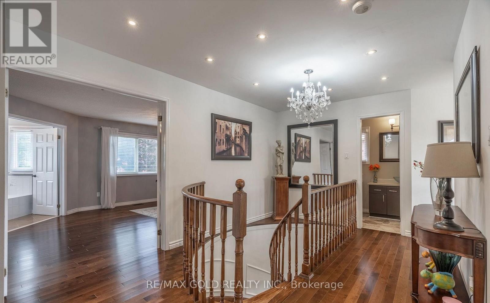 14 SHADYWOOD ROAD - 13