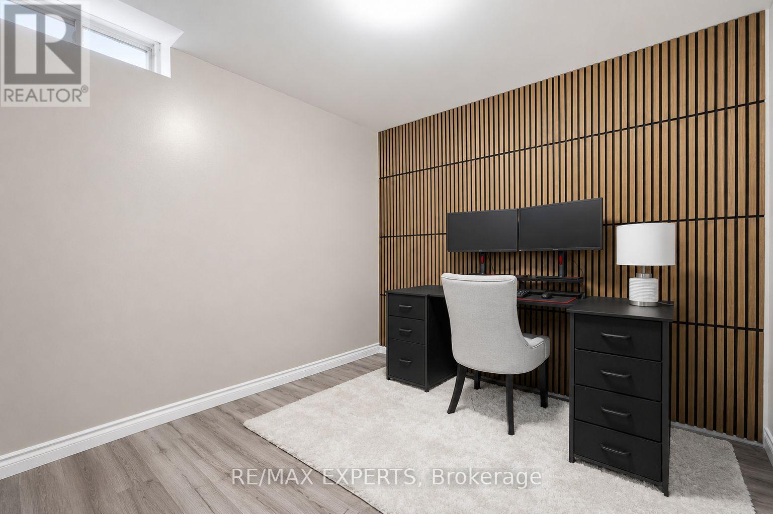 40 DILLS CRESCENT - 30
