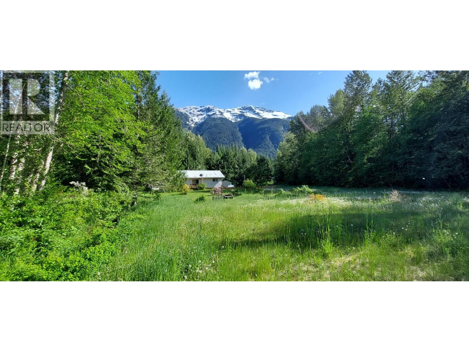 2250 MACKENZIE 20 HIGHWAY - 10