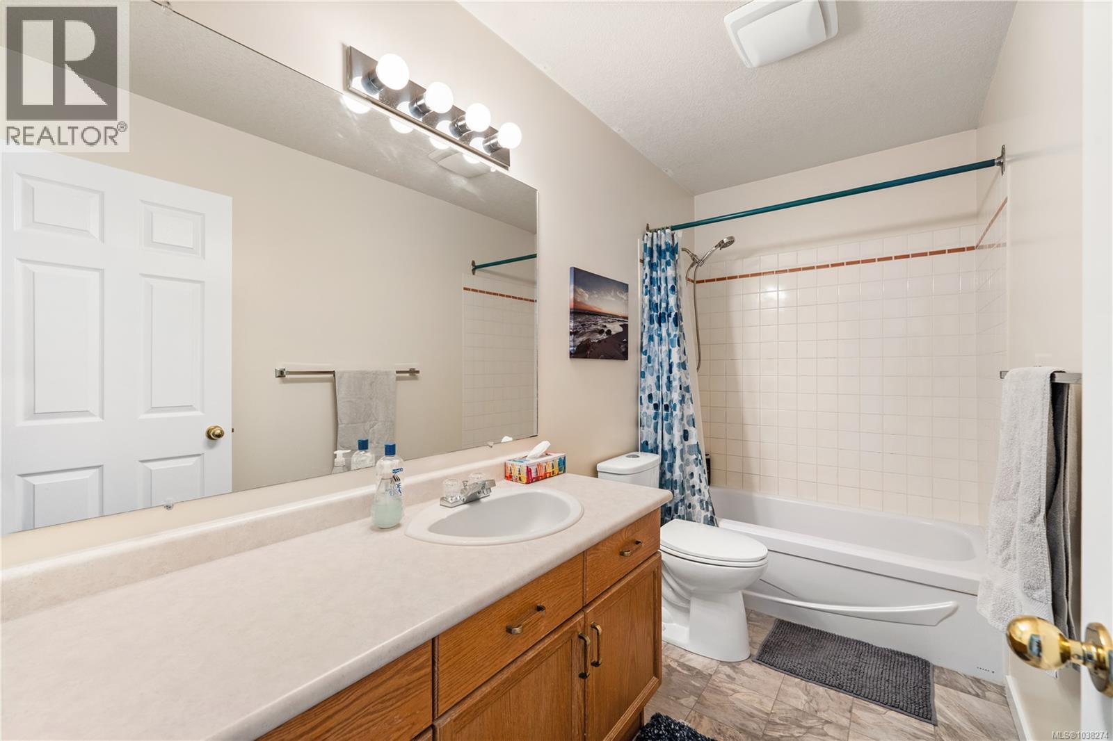 #3 1663 Dufferin Cres - 25