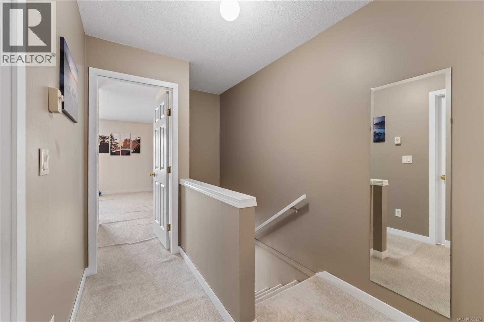 #3 1663 Dufferin Cres - 19