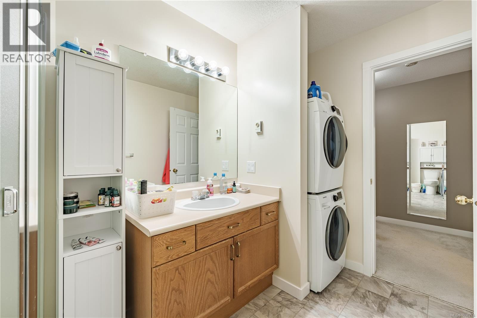 #3 1663 Dufferin Cres - 26