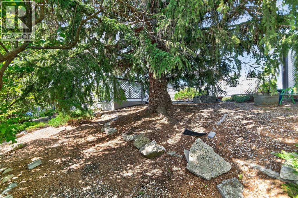 240 Canniff Place SW - 40