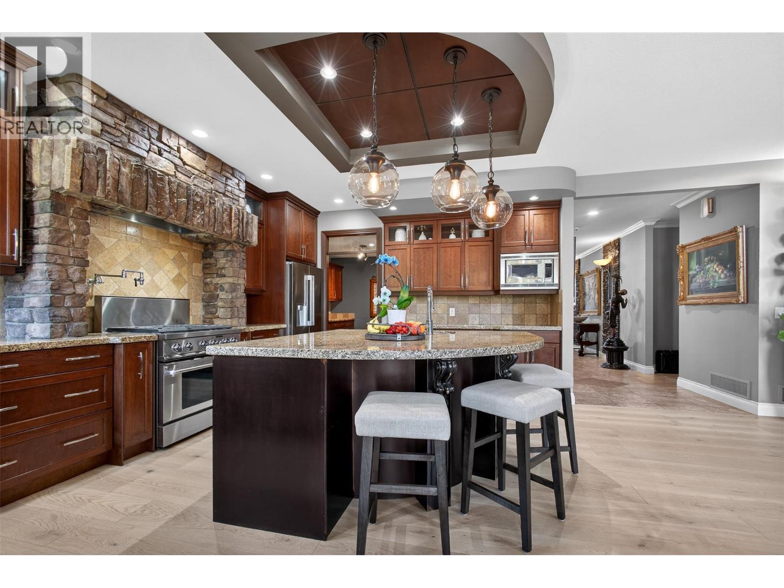 336 Quilchena Drive - 13