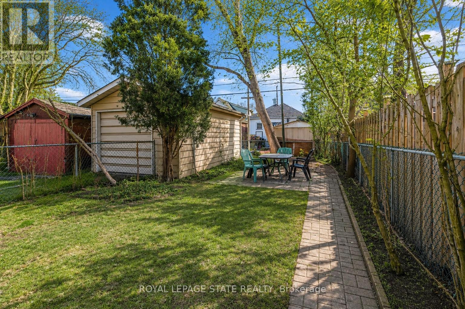 70 BELVIEW AVENUE - 39