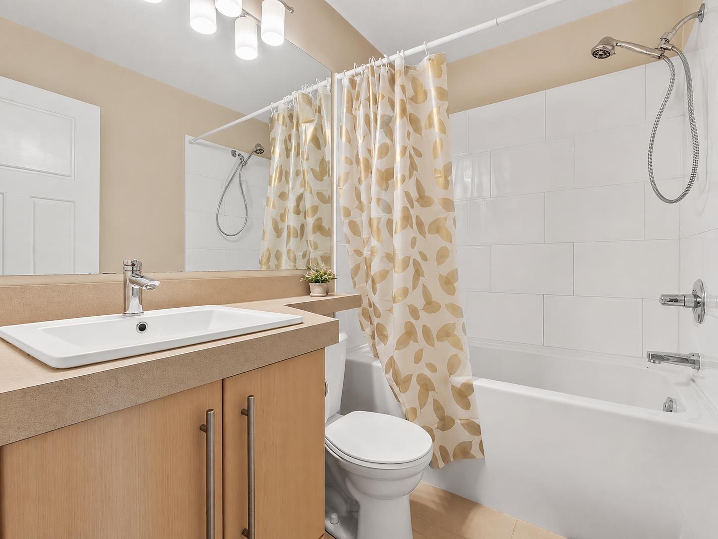 25 8250 209B STREET, Langley