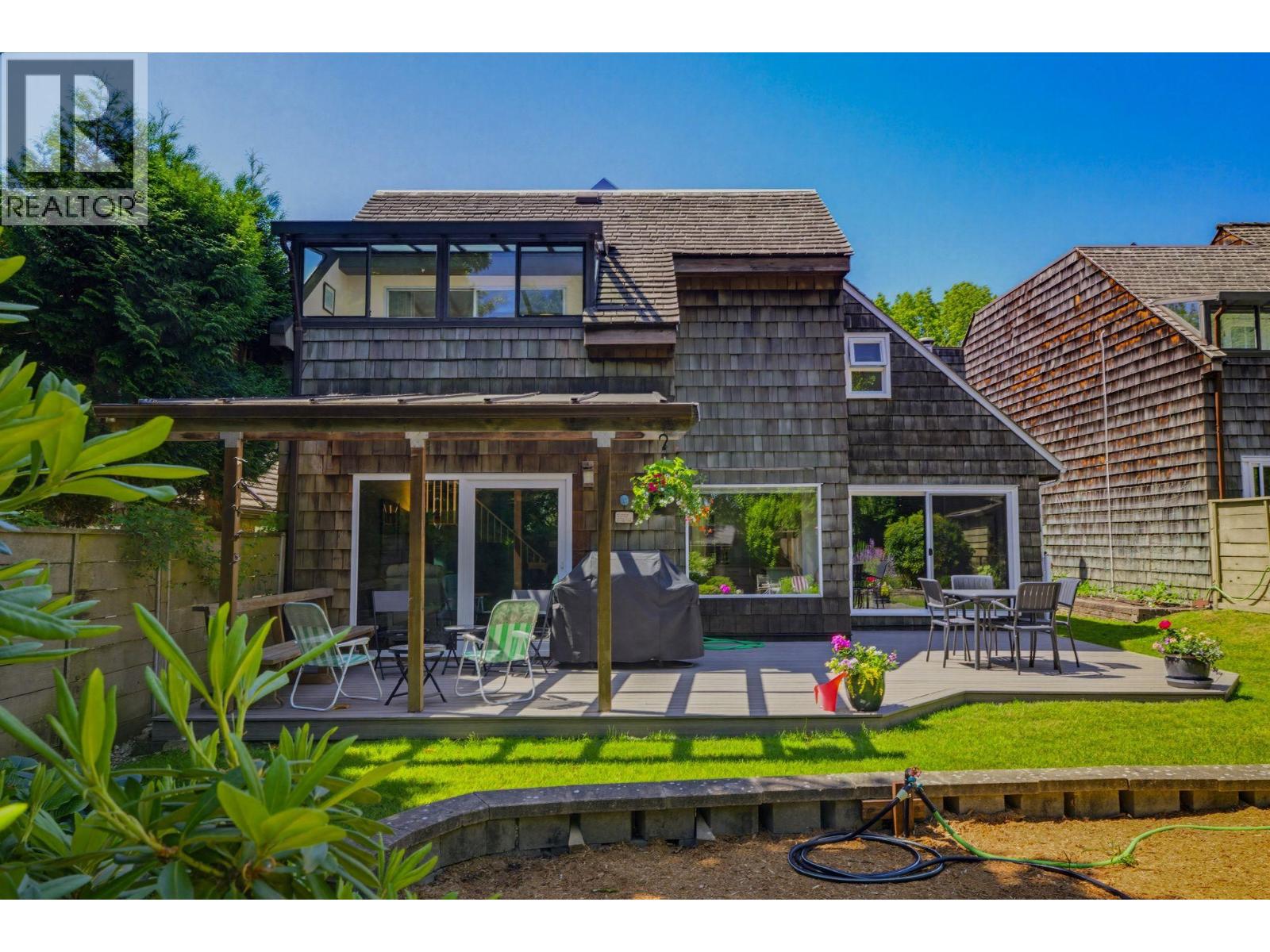 3675 BORHAM Crescent - main photo