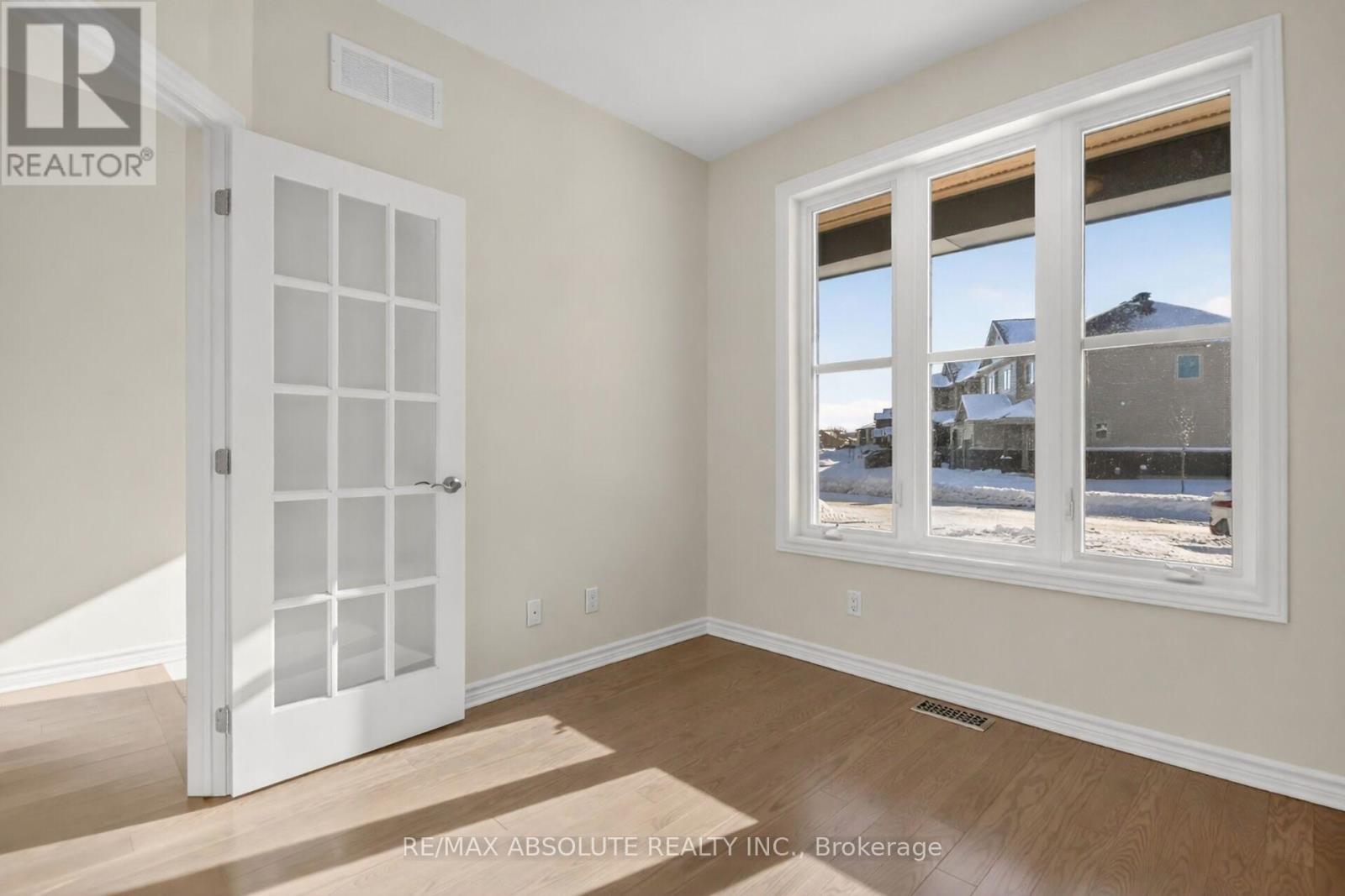 185 SEABERT DRIVE - Image 3
