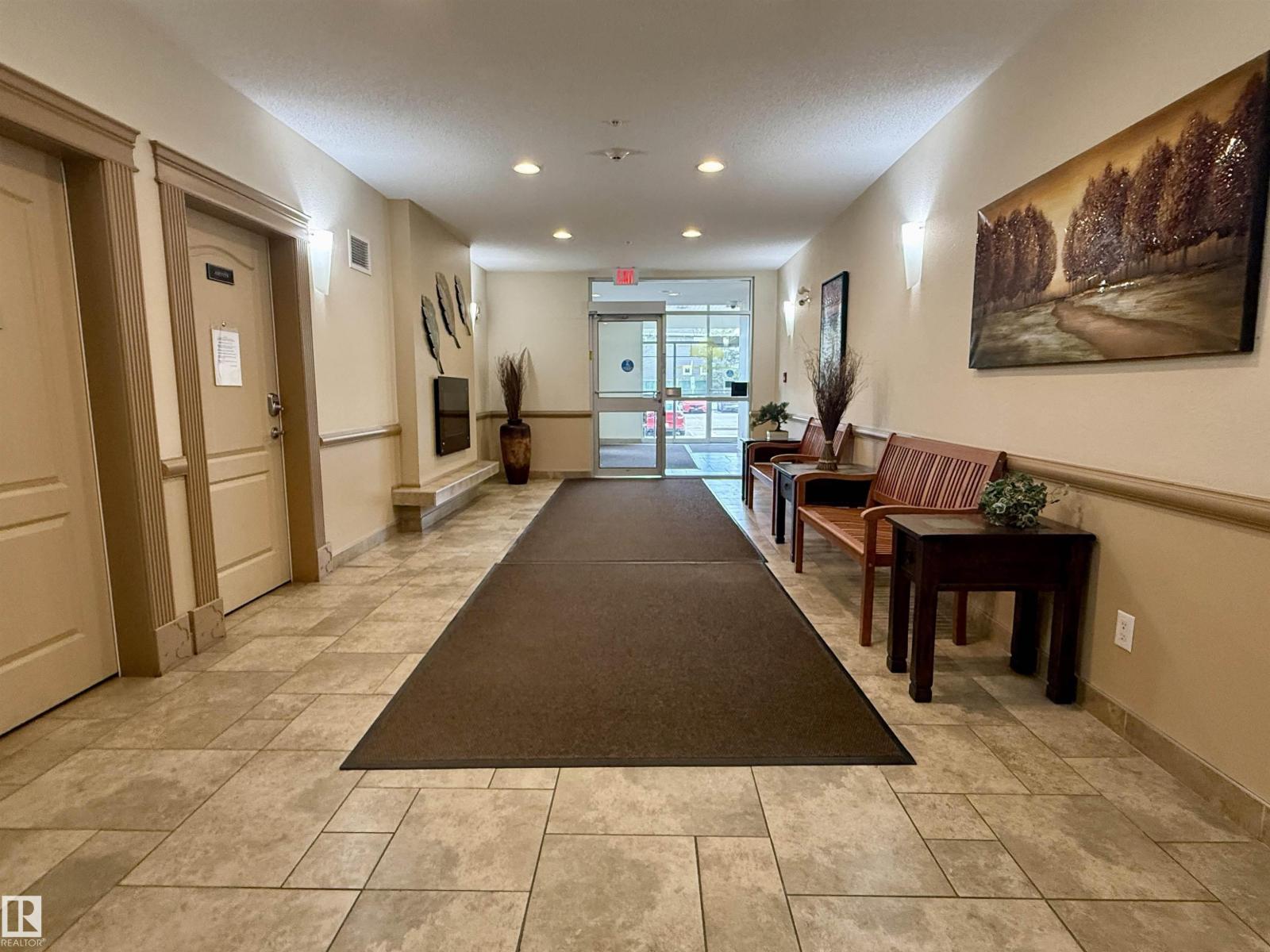 #318 273 CHARLOTTE WY - 33