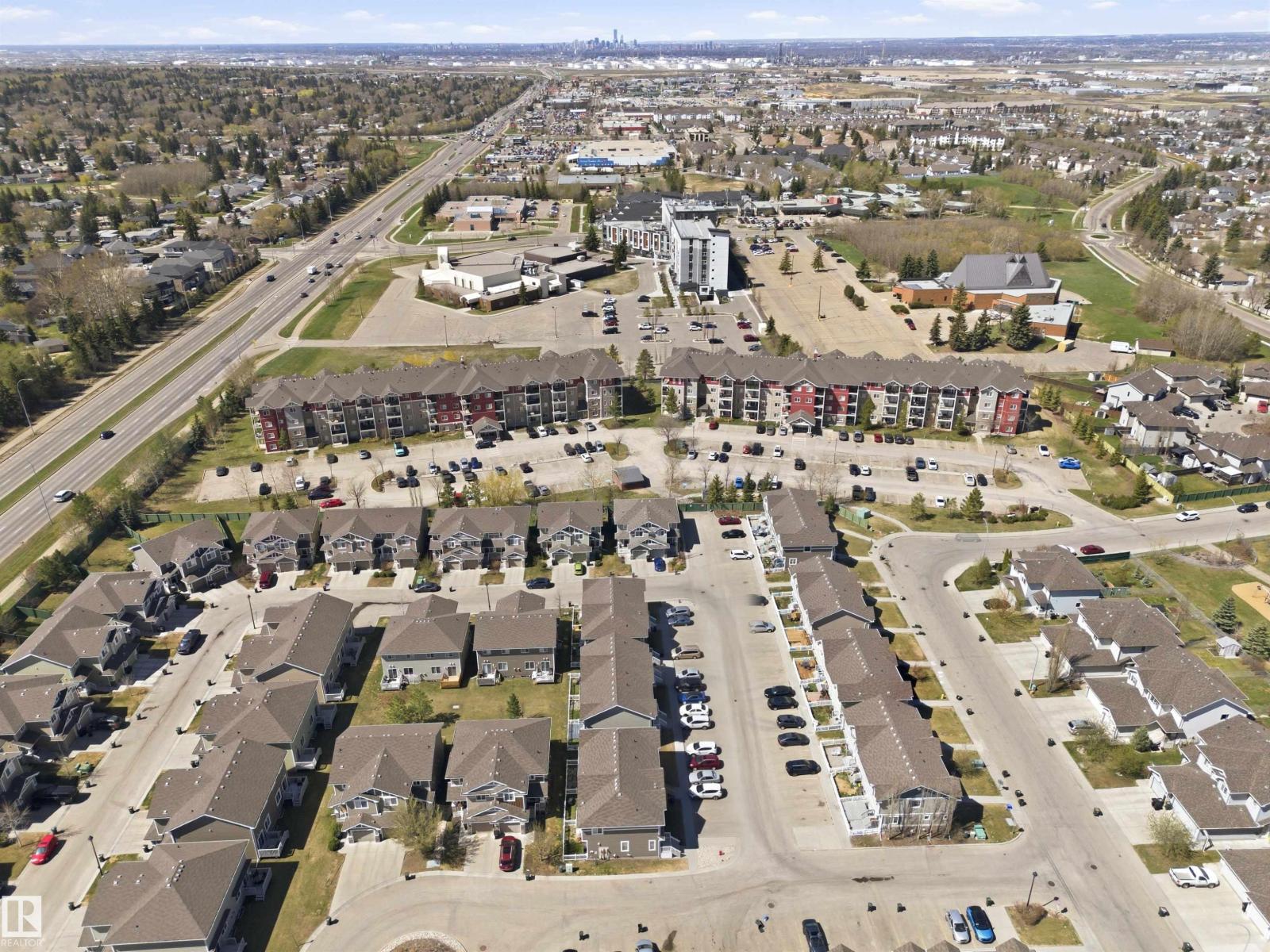 #318 273 CHARLOTTE WY - 29