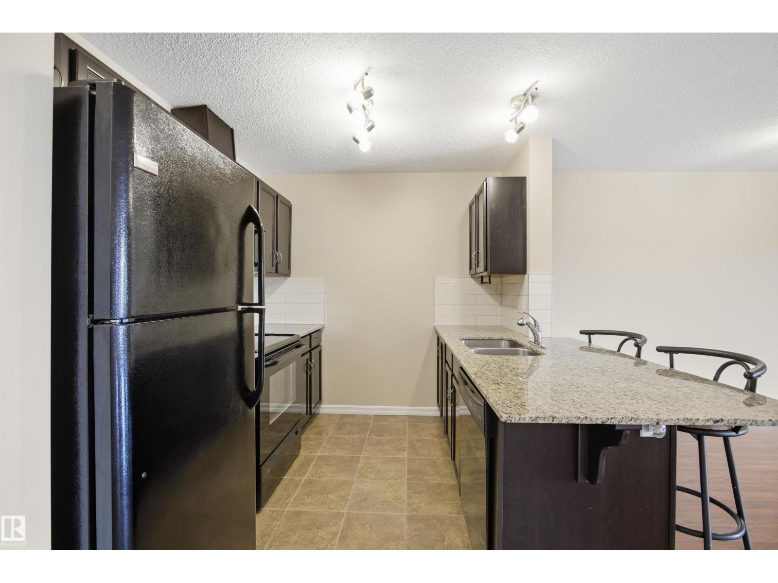#318 273 CHARLOTTE WY - 5