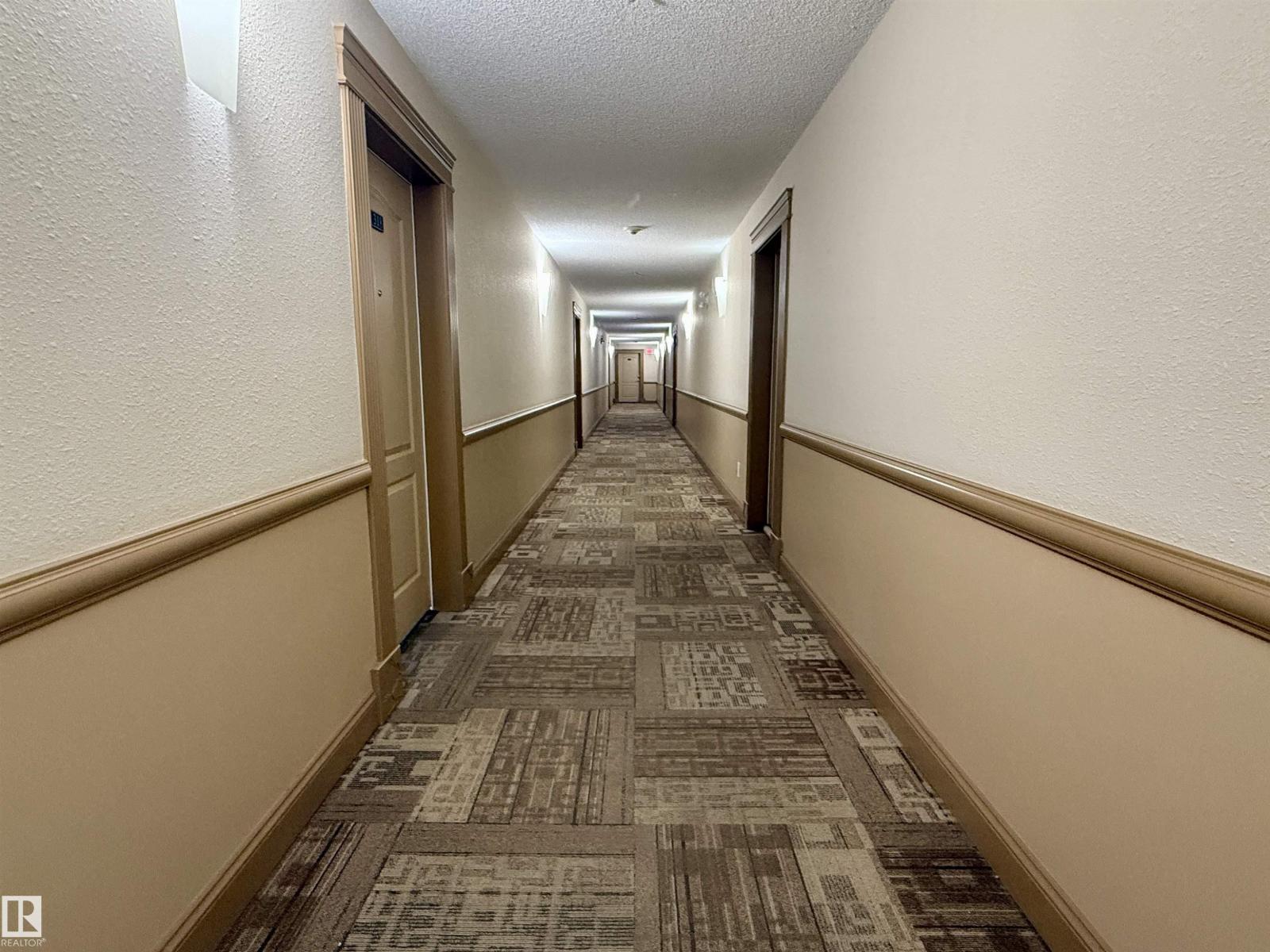 #318 273 CHARLOTTE WY - 35