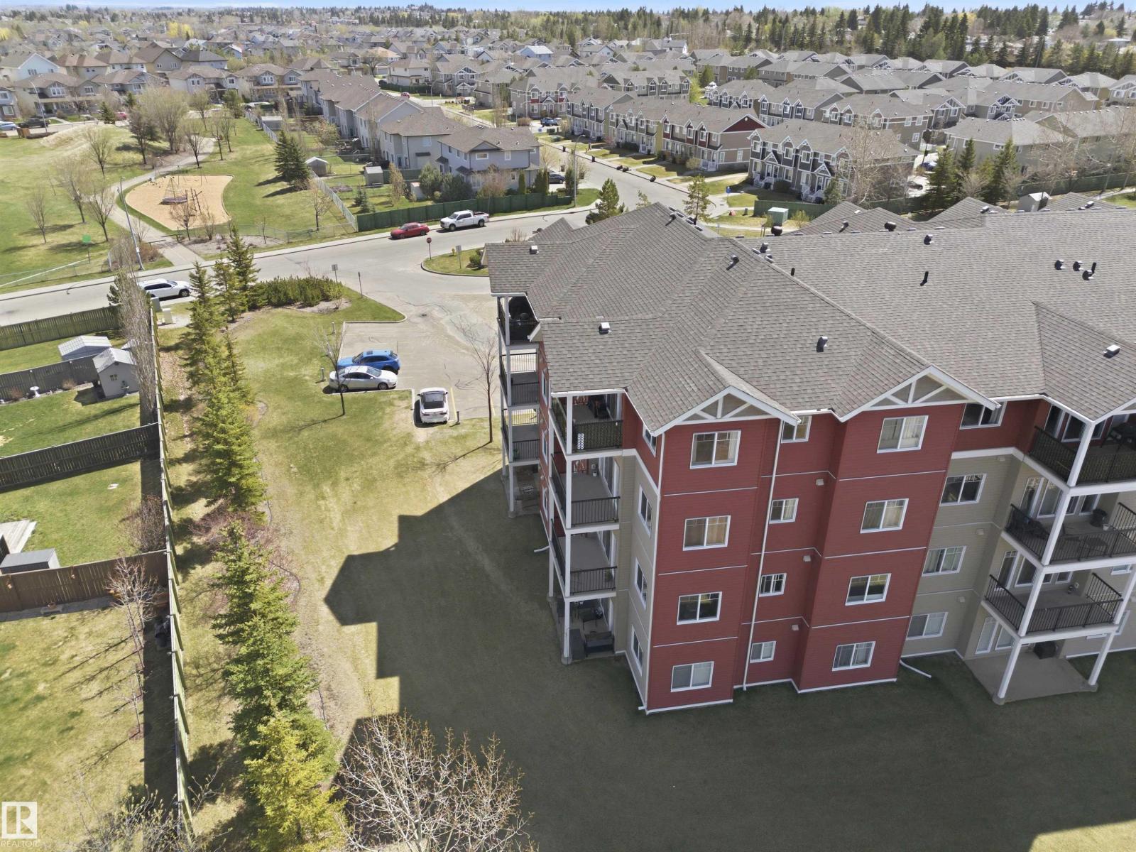 #318 273 CHARLOTTE WY - 27