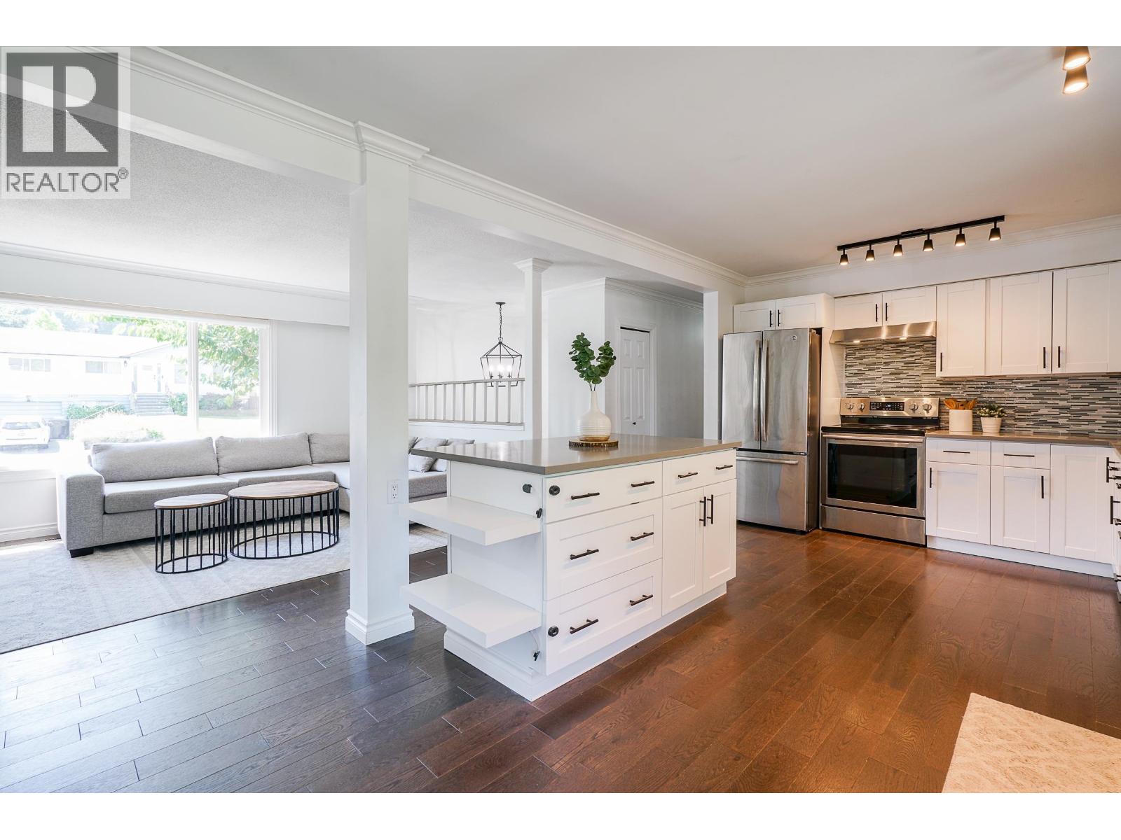 1461 KNAPPEN Street - photo 2