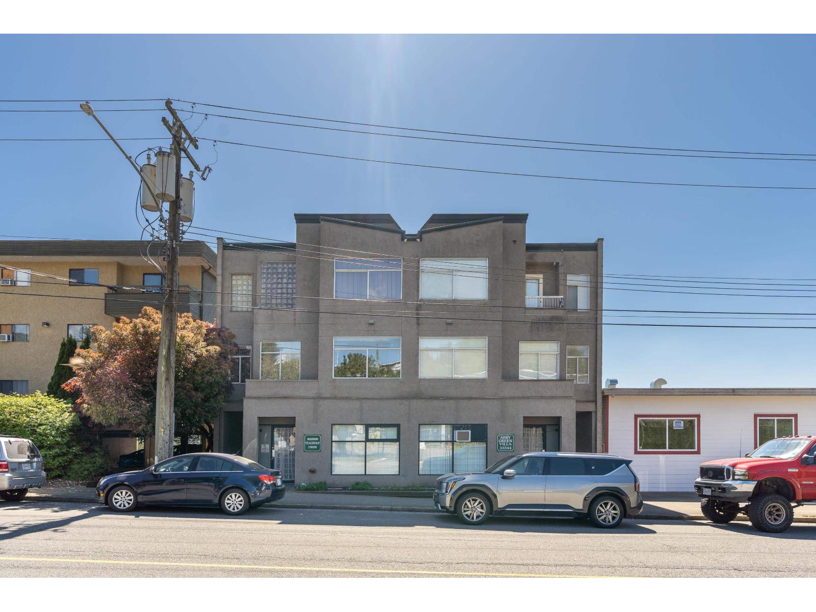 102 33344 2ND Avenue - photo 2