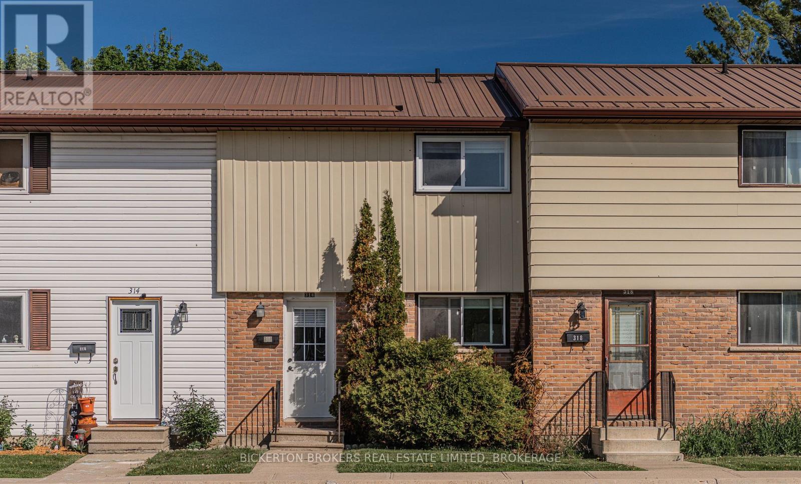 #11 316 FORSYTH STREET - 1
