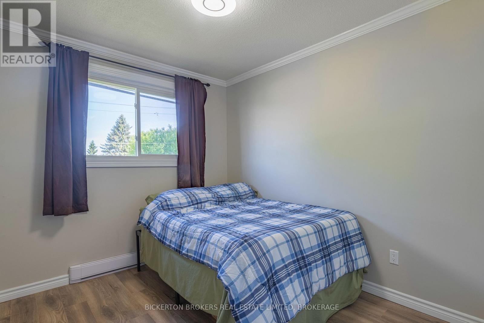 #11 316 FORSYTH STREET - 17