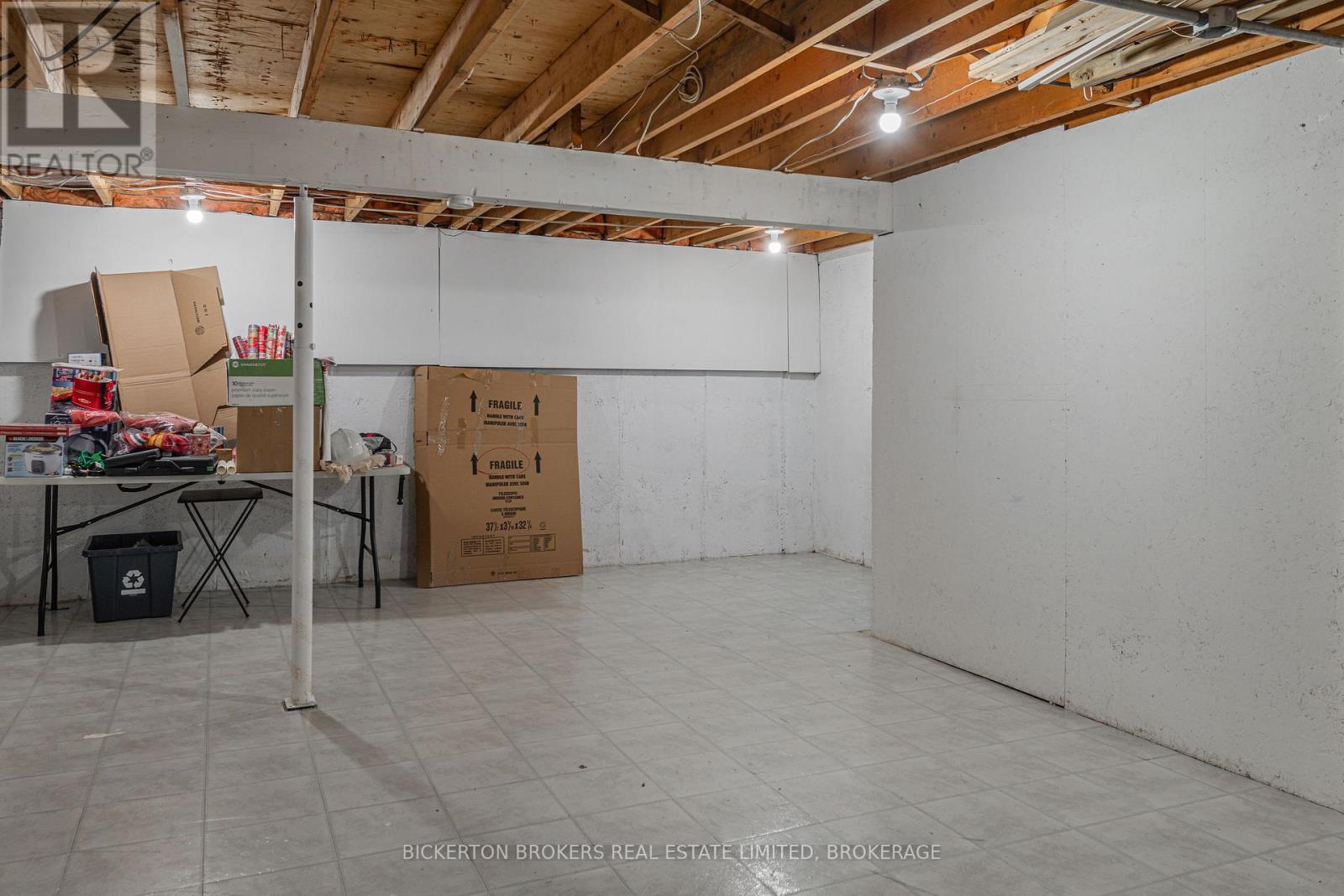 #11 316 FORSYTH STREET - 25