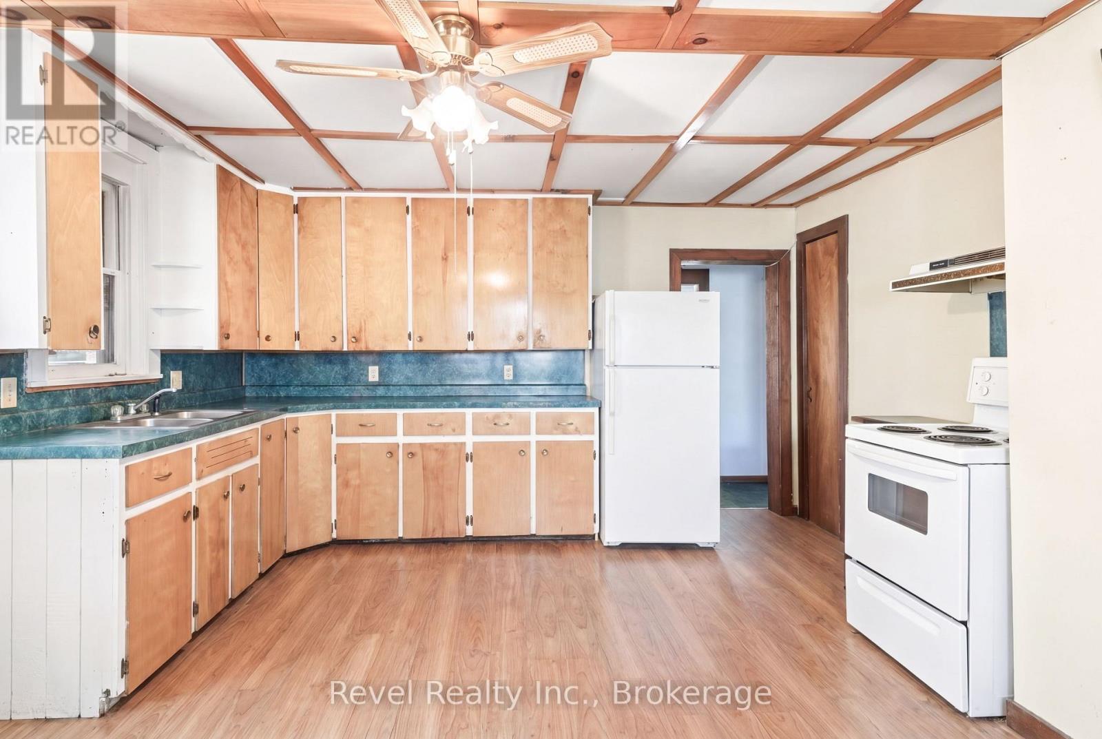 4900 MONCK ROAD - 20