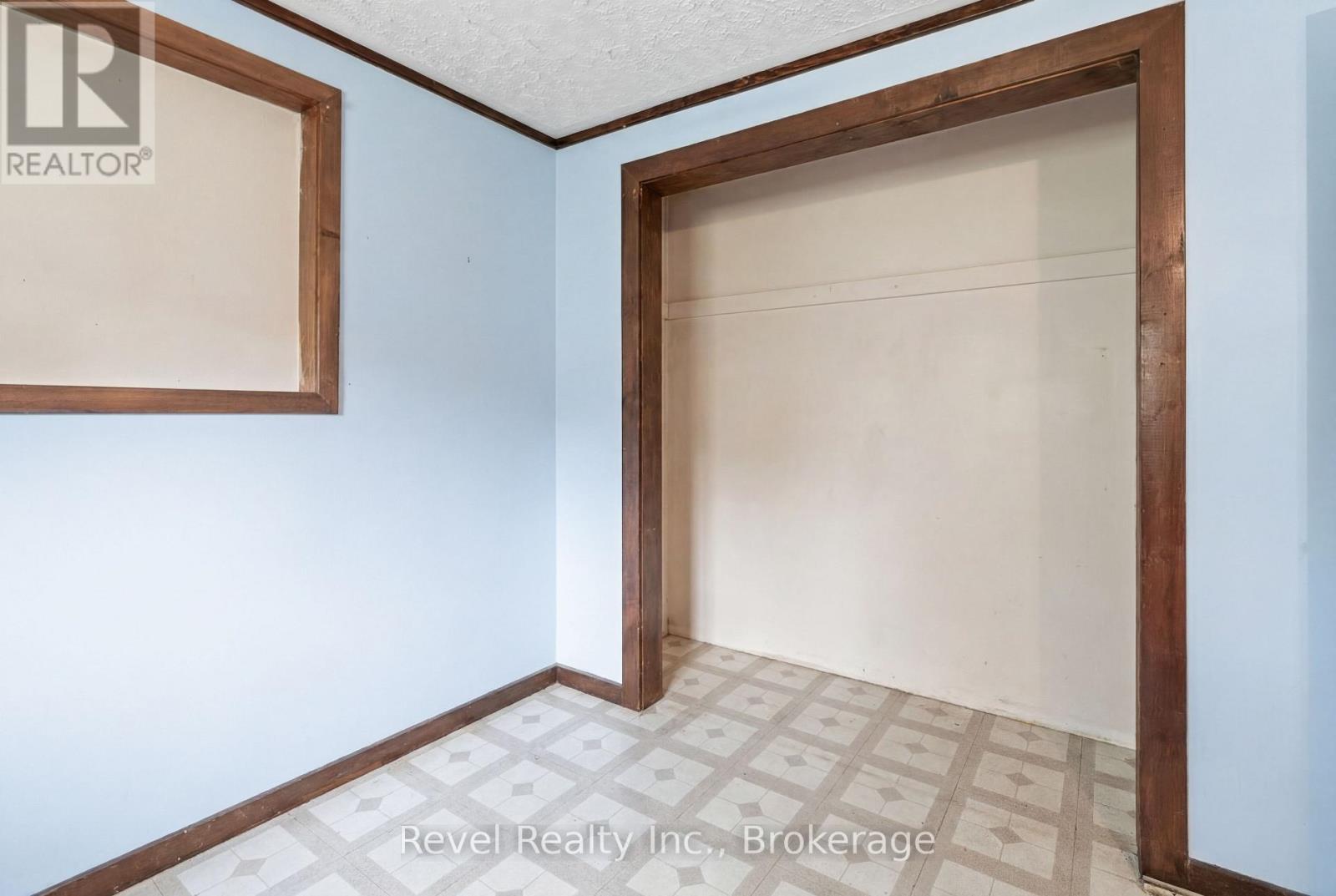 4900 MONCK ROAD - 23