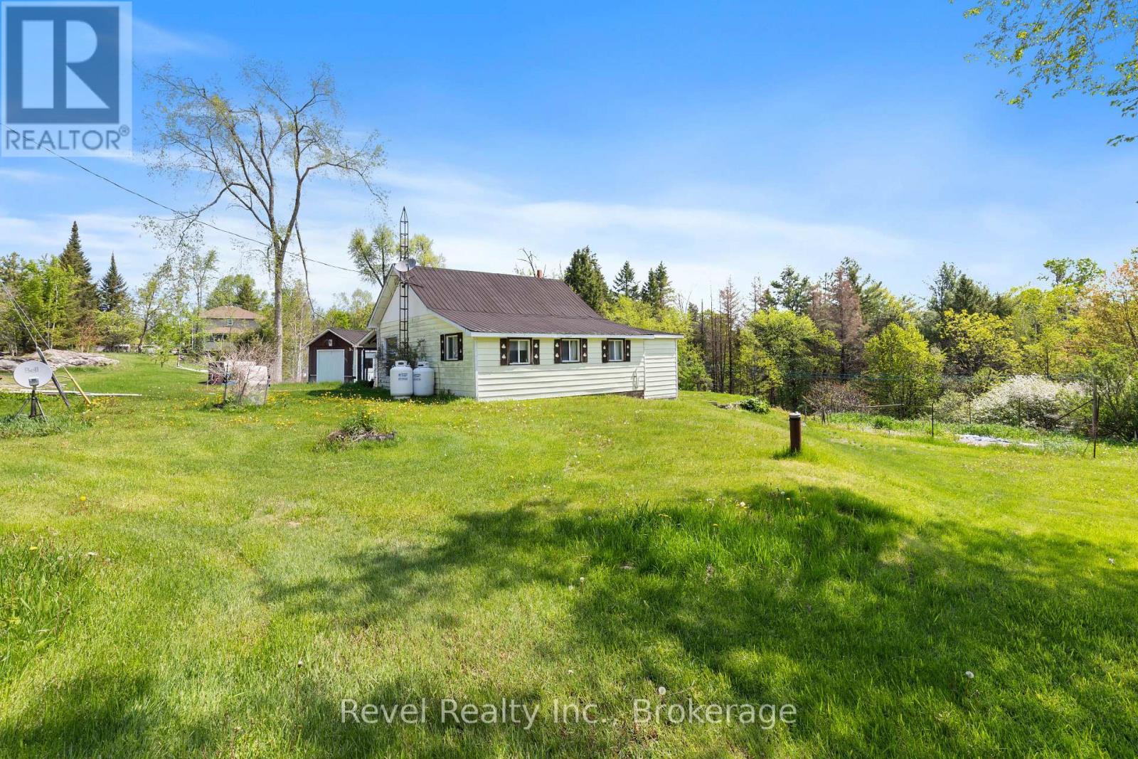 4900 MONCK ROAD - 6