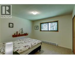 Bedroom - 980 Nicholson Rd, Hyde Creek, BC V0N2R0 Photo 12