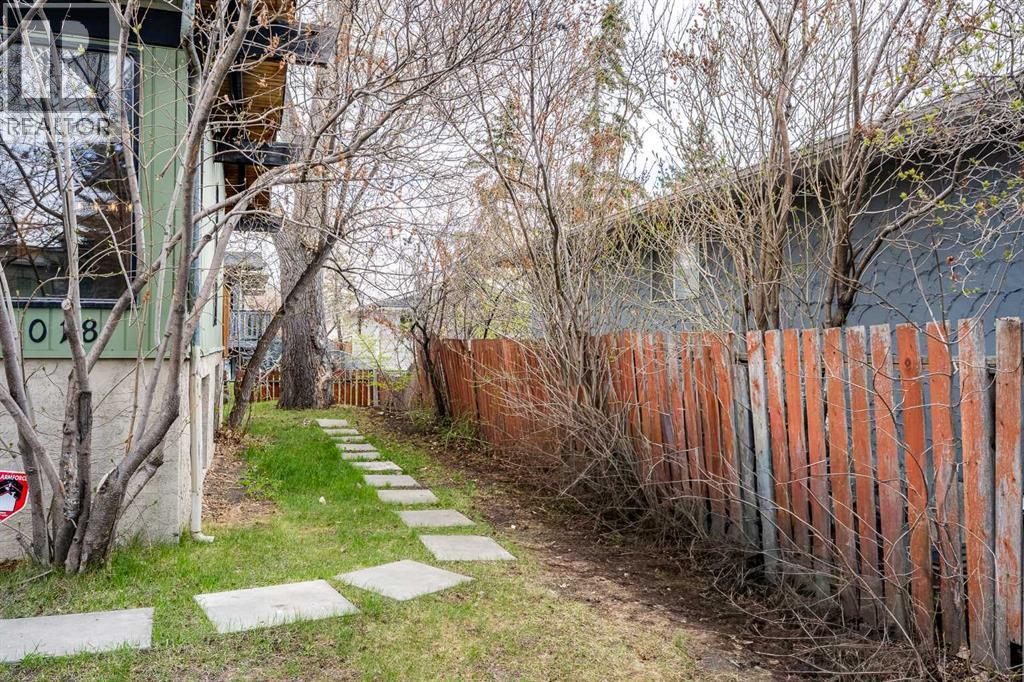11018 5 Street SW - 12