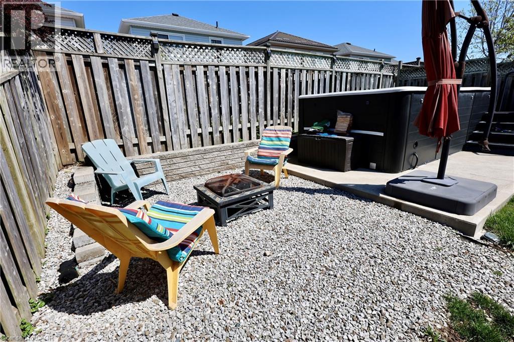 30 HEATHERWOOD Place - 35