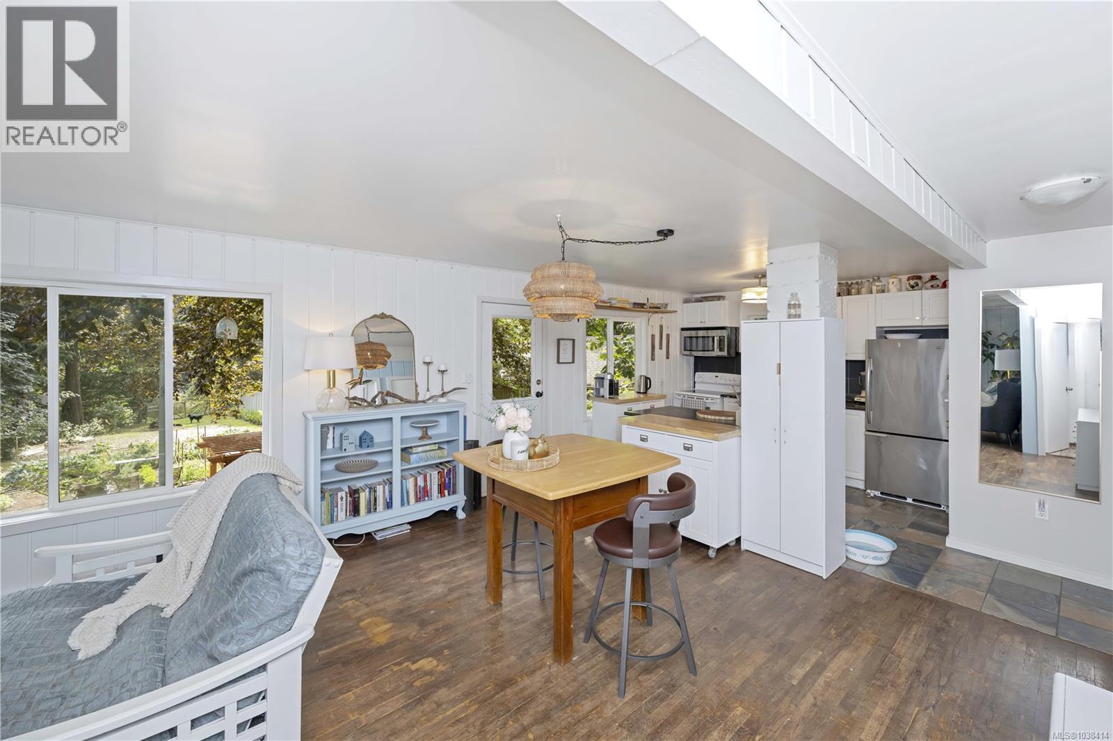 7840 Wentworth Rd - 10