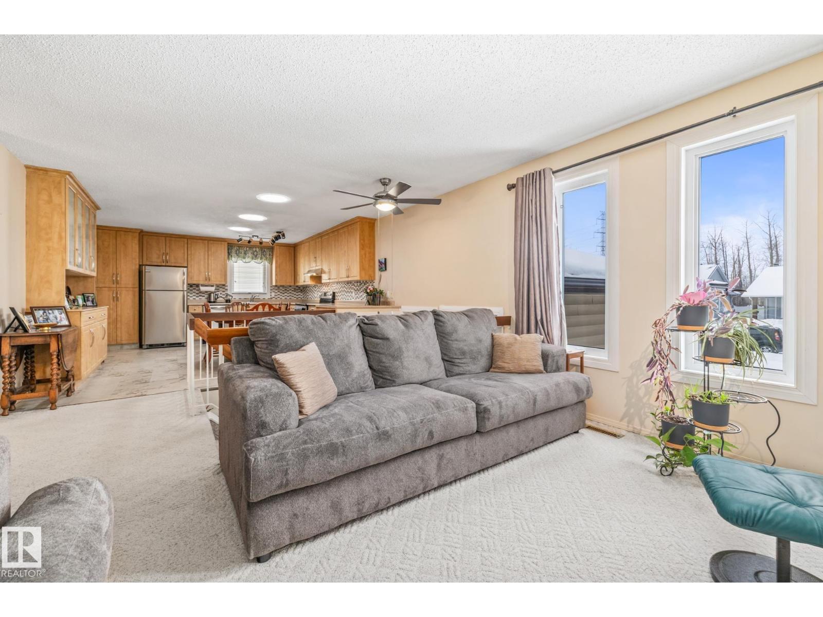 9719 190 ST NW - 11