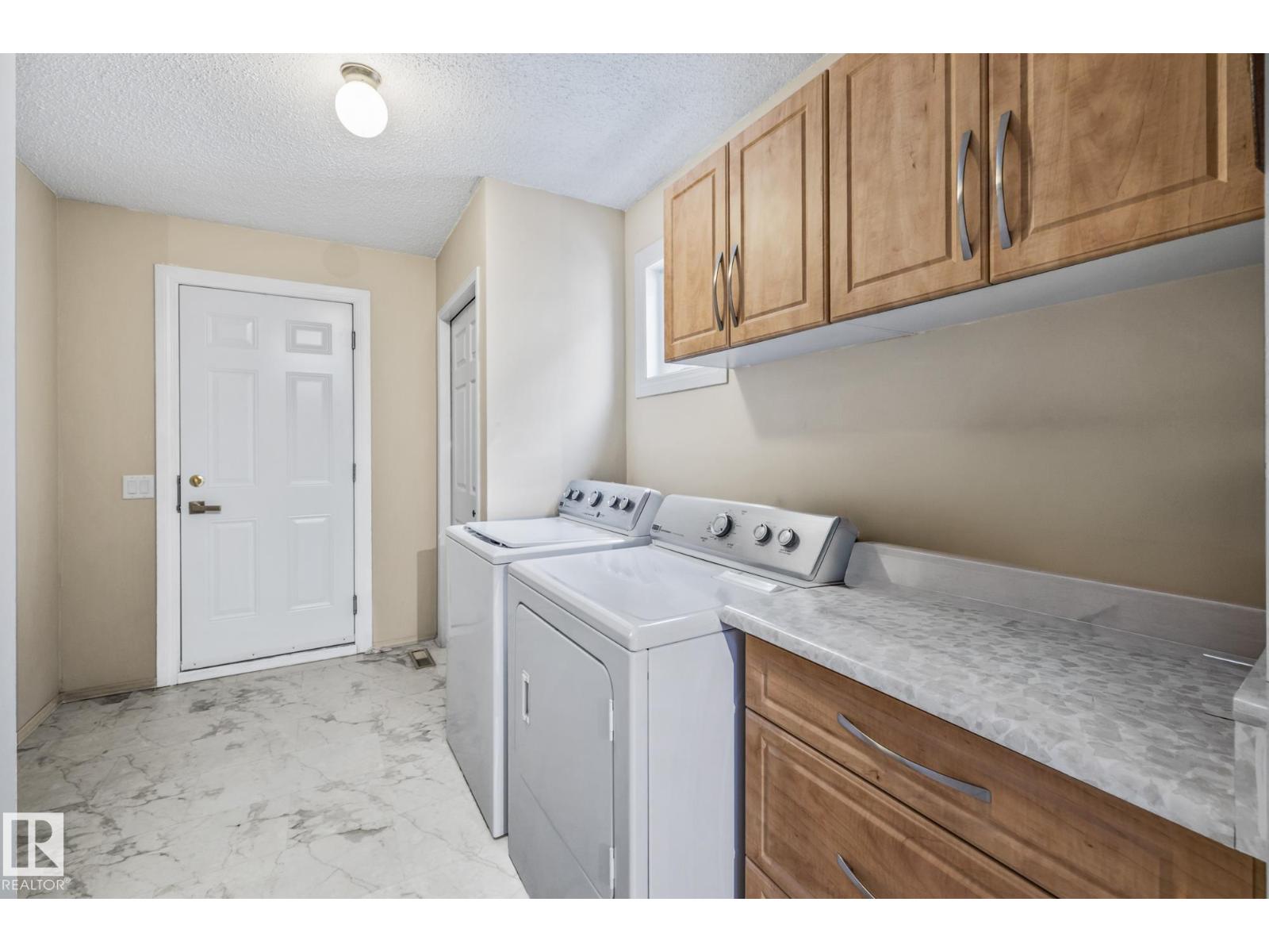 9719 190 ST NW - 19