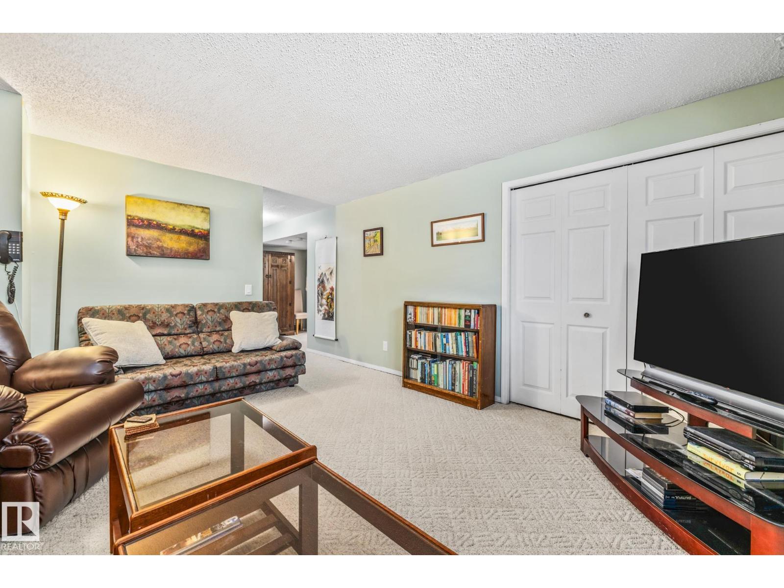 9719 190 ST NW - 31