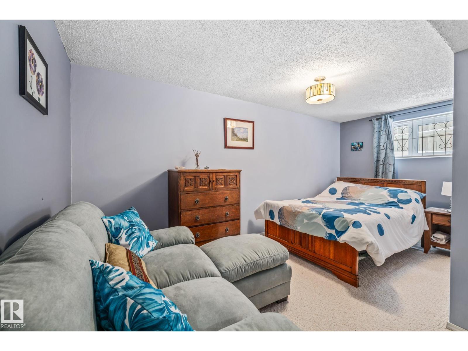 9719 190 ST NW - 32