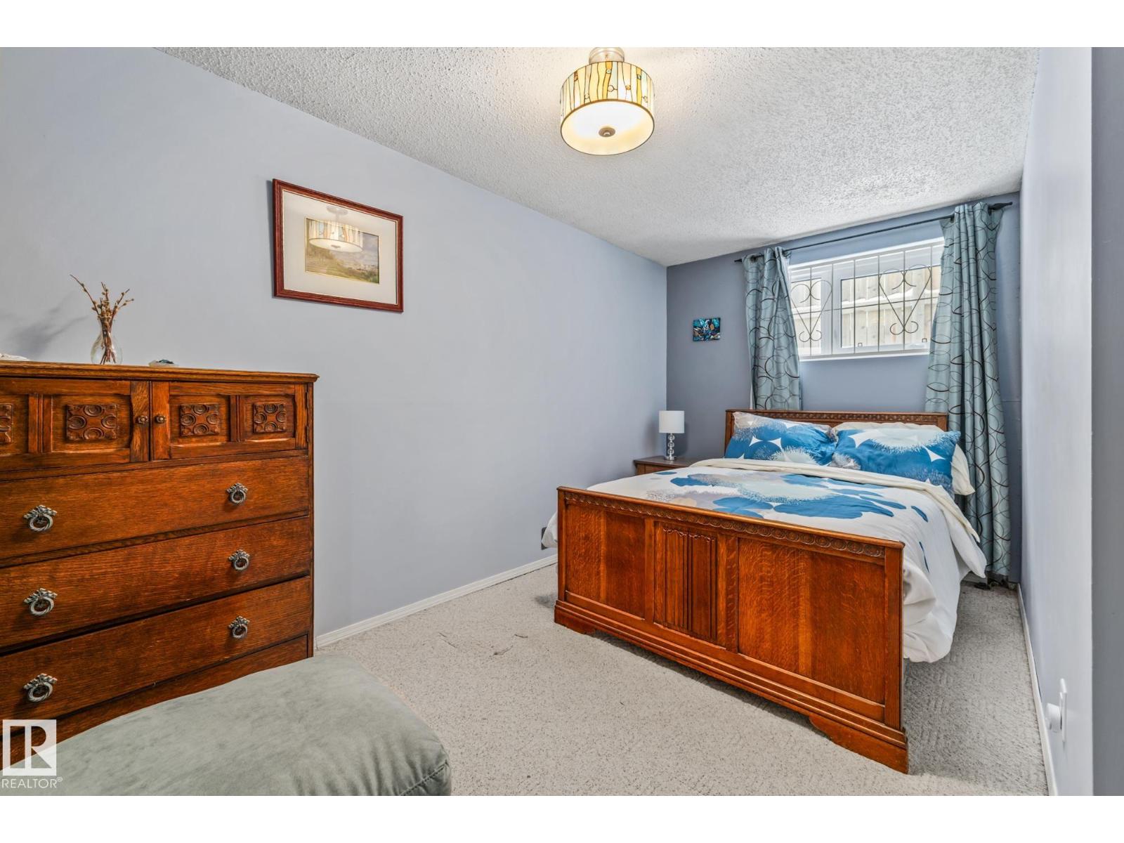 9719 190 ST NW - 33