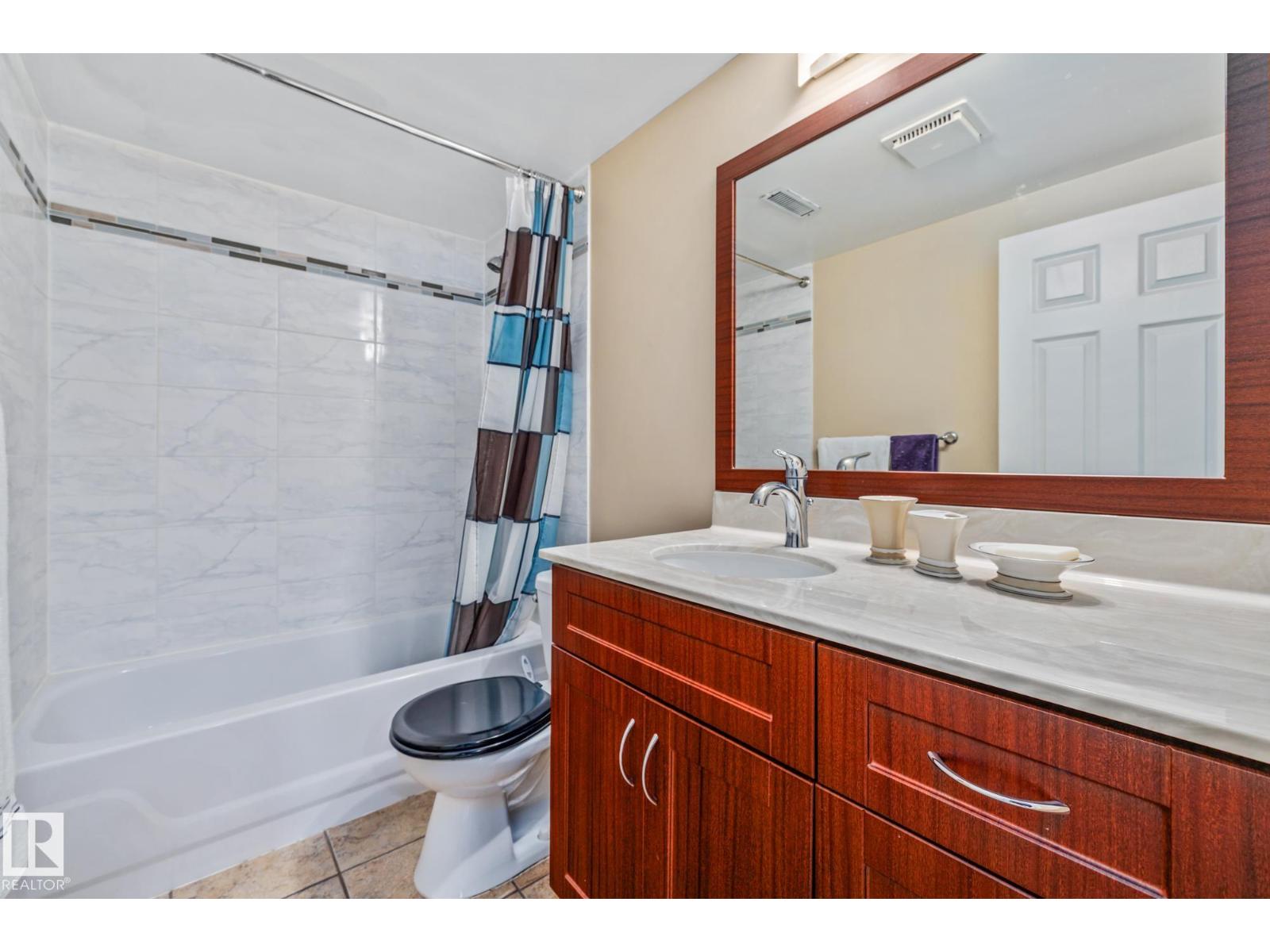 9719 190 ST NW - 34
