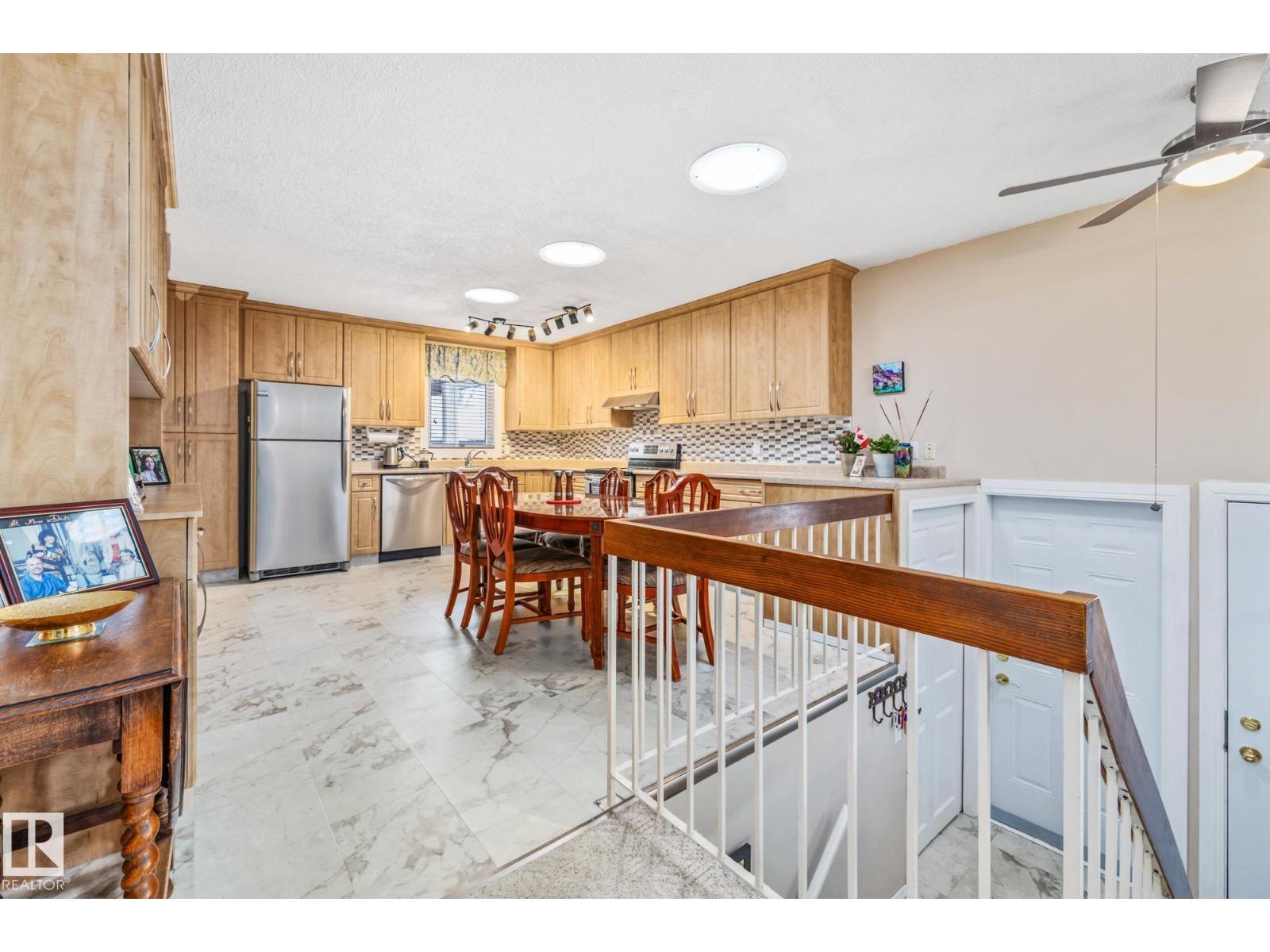 9719 190 ST NW - 5