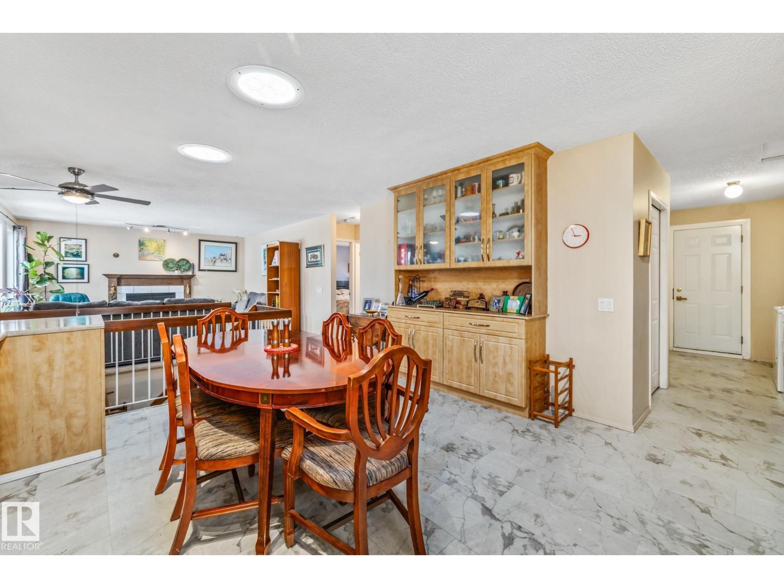 9719 190 ST NW - 9