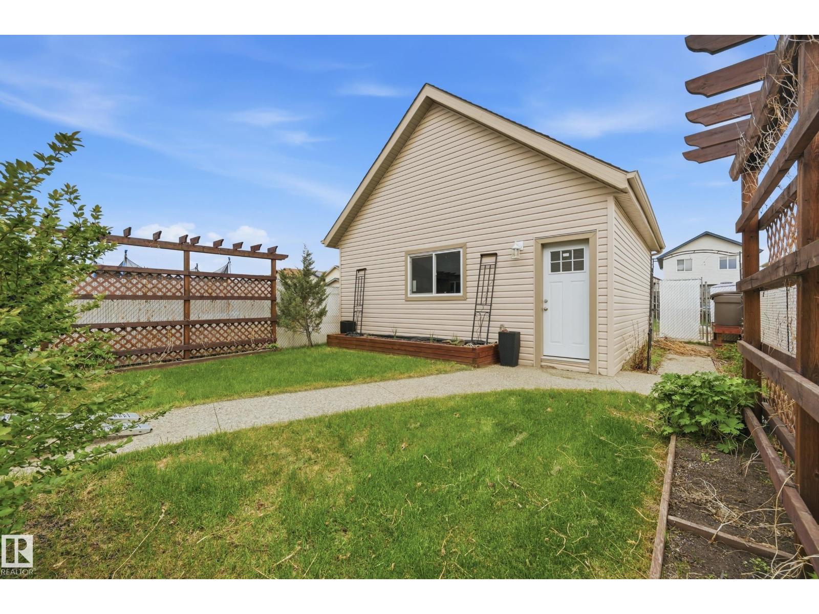 11628 167A AV NW - 24