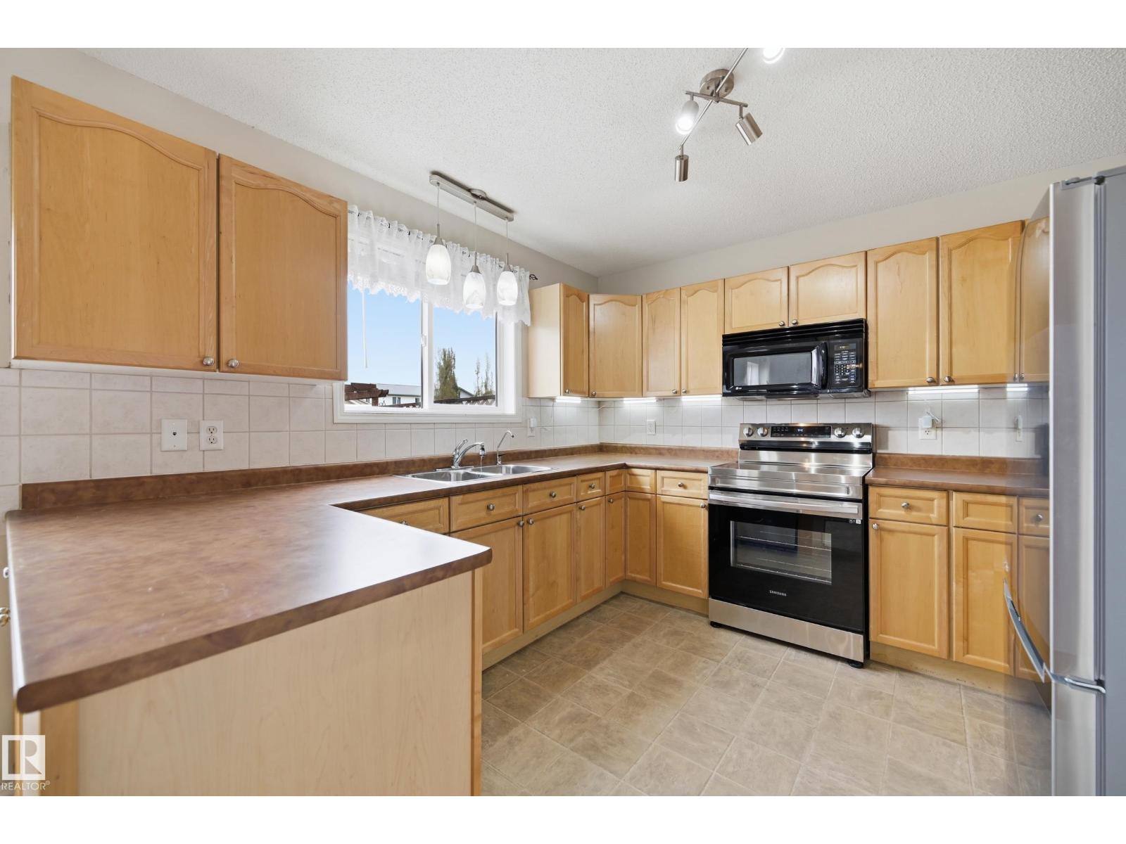 11628 167A AV NW - 5