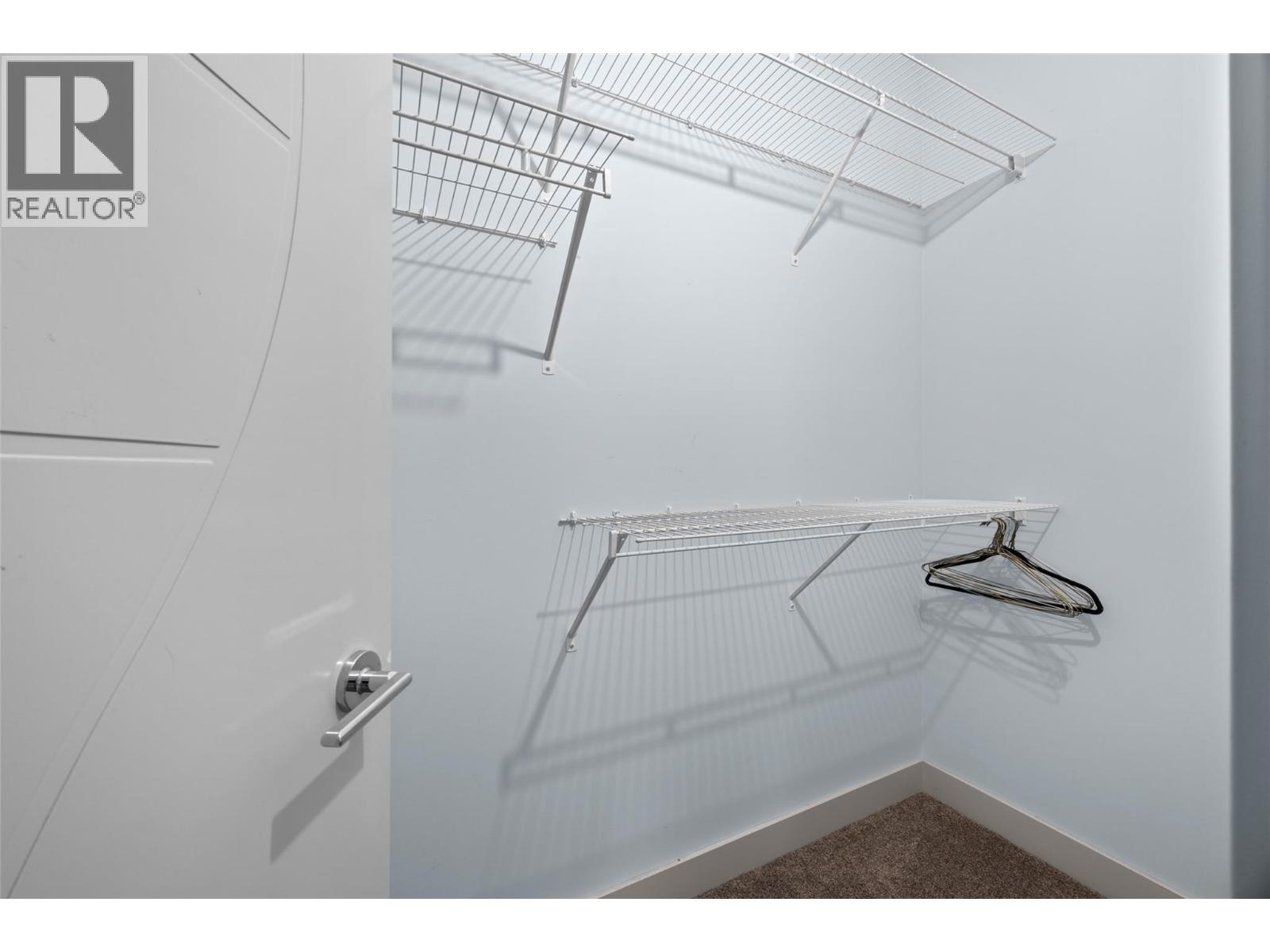 829 Okanagan Avenue - 28
