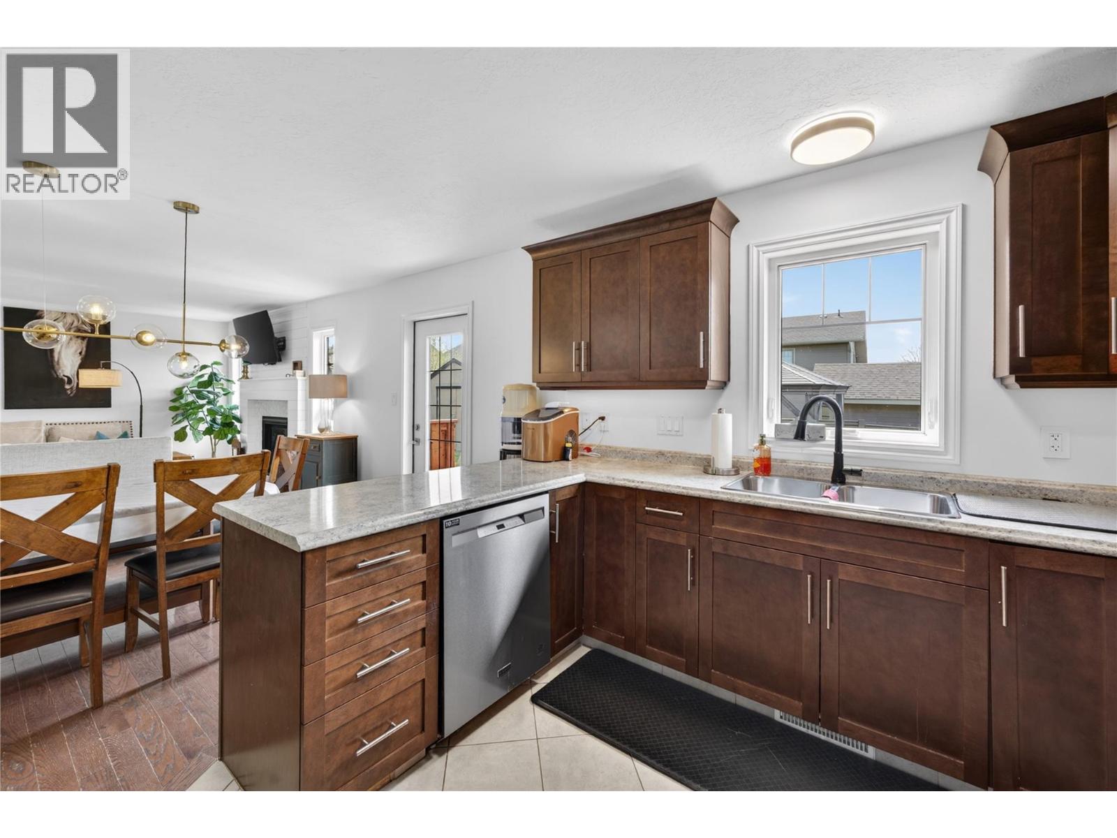 1841 85 Avenue - 7