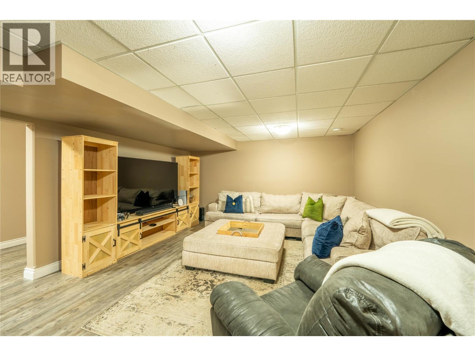 1841 85 Avenue - 28