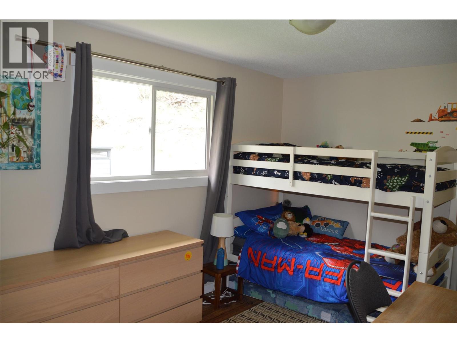 1975 Wentworth Place - 28
